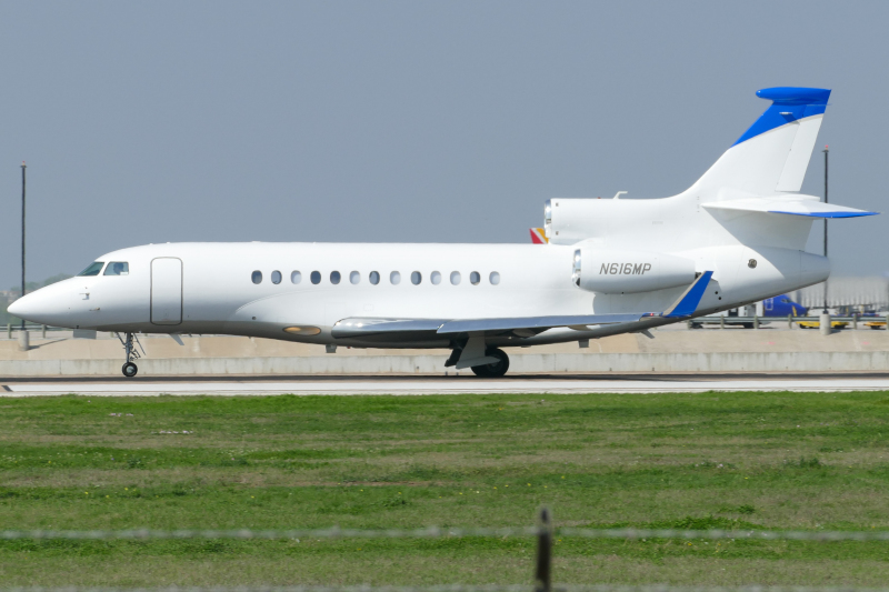 Photo of N616MP - PRIVATE Dassault Falcon 7X at AUS on AeroXplorer Aviation Database