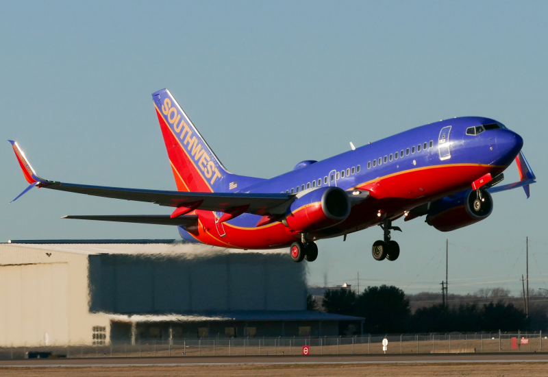 Photo of N902WN - Southwest Airlines Boeing 737-700 at AUS on AeroXplorer Aviation Database