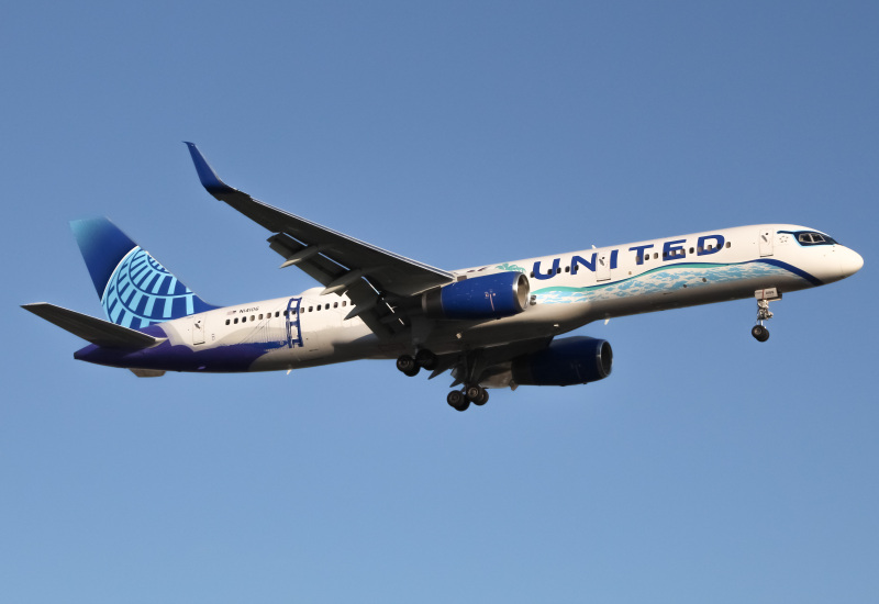 Photo of N14106 - United Airlines Boeing 757-200 at EWR on AeroXplorer Aviation Database