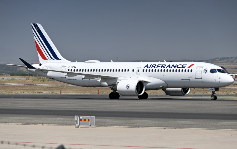 Photo of F-HPNA - Air France Airbus A220-300 at MAD on AeroXplorer Aviation Database