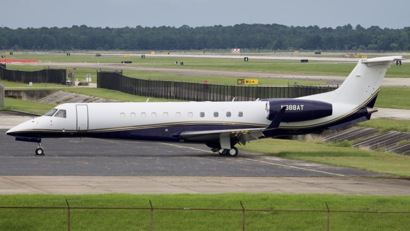 Photo of N888AT - PRIVATE Embraer Legacy 600 at IAH on AeroXplorer Aviation Database