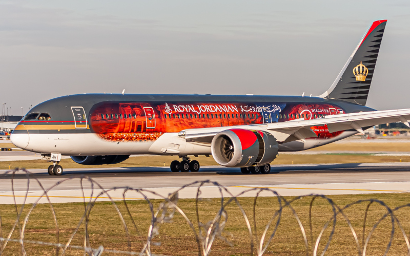 Photo of JY-BAH - Royal Jordanian Boeing 787-8 at ORD on AeroXplorer Aviation Database