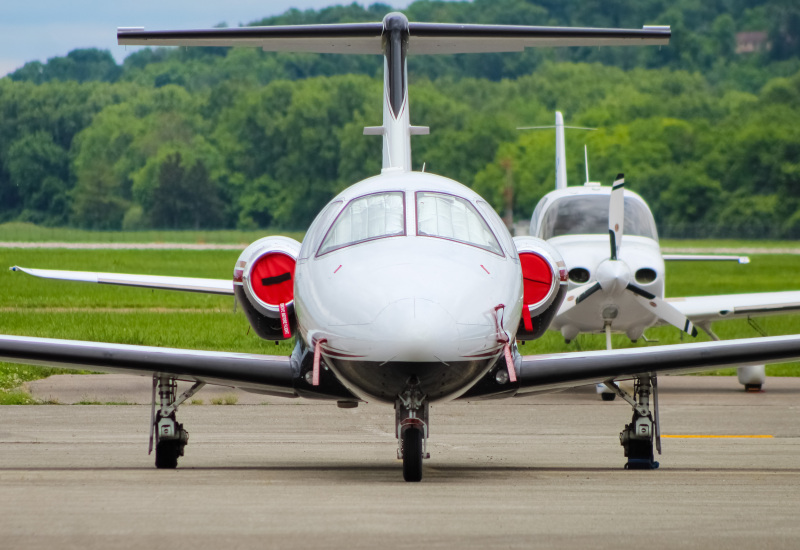Photo of N984CF - PRIVATE Eclipse 500 at LUK on AeroXplorer Aviation Database