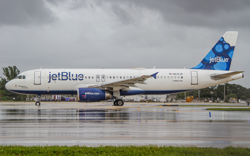 Photo of N636JB - JetBlue Airways Airbus A320 at FLL on AeroXplorer Aviation Database