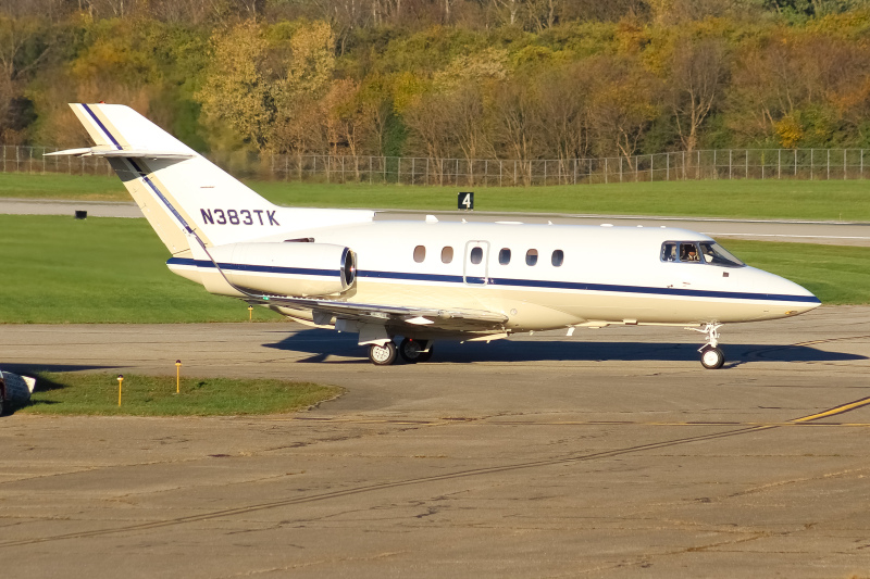 Photo of N383TK - PRIVATE  Beechcraft Hawker 850XP at LUK on AeroXplorer Aviation Database