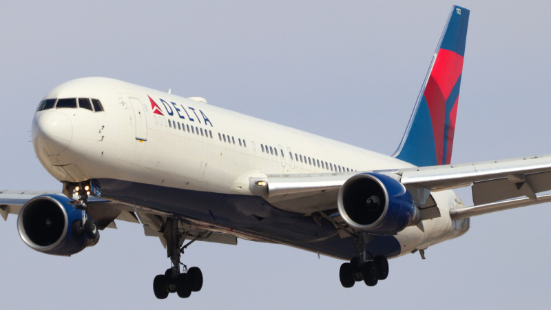 Photo of N172DN - Delta Airlines Boeing 767-300ER at LAS on AeroXplorer Aviation Database