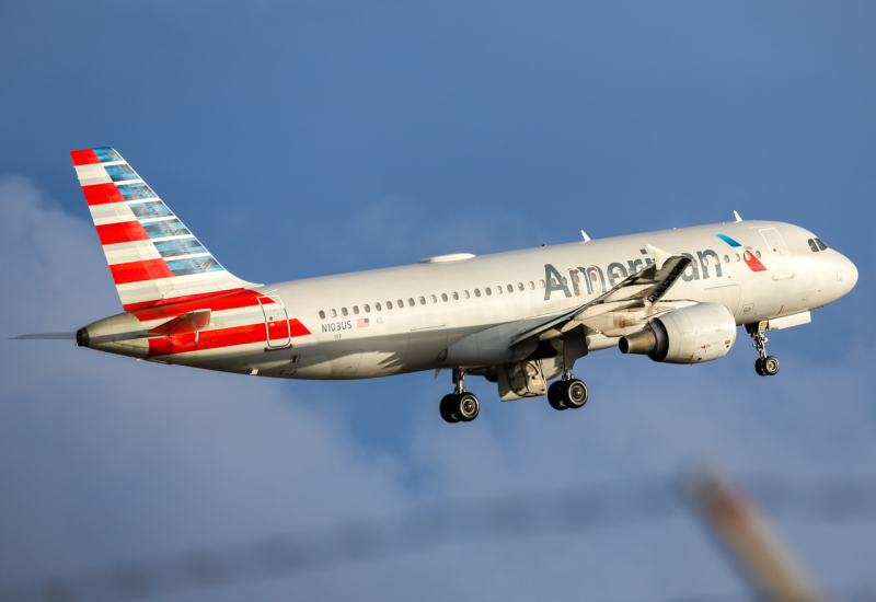 Photo of N103US - American Airlines Airbus A320 at AVP on AeroXplorer Aviation Database