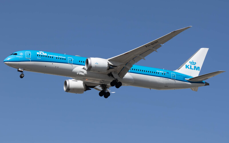 Photo of PH-BHM - KLM Boeing 787-9 at LAS on AeroXplorer Aviation Database