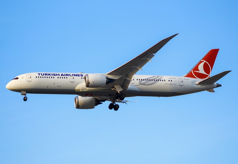 Photo of TC-LLF - Turkish Airlines Boeing 787-9 at ORD on AeroXplorer Aviation Database