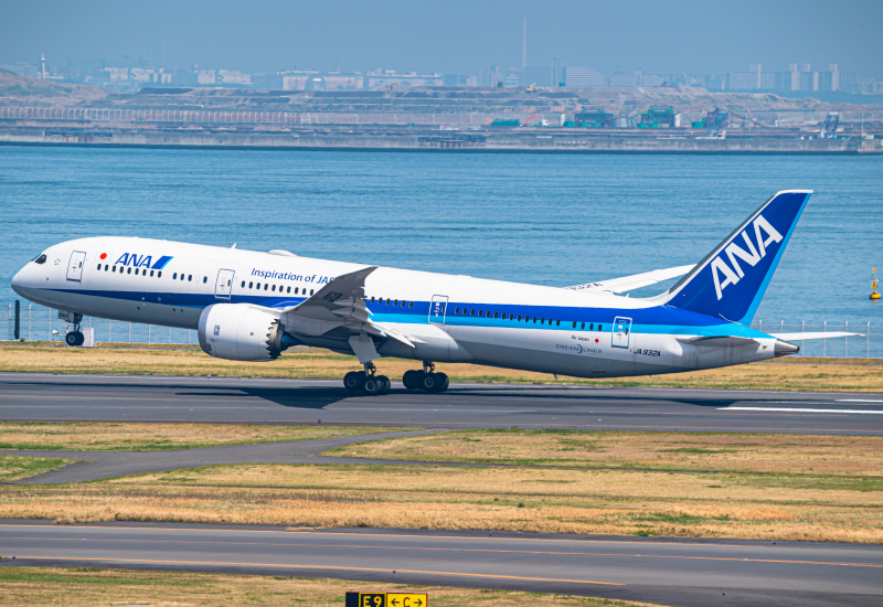Photo of JA932A - All Nippon Airways Boeing 787-9 at HND on AeroXplorer Aviation Database