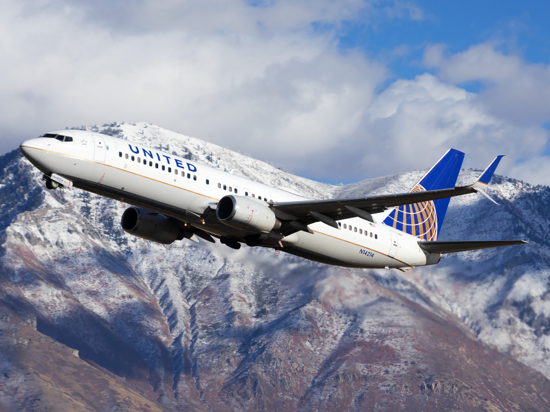 Photo of N14214 - United Airlines Boeing 737-800 at PVU on AeroXplorer Aviation Database