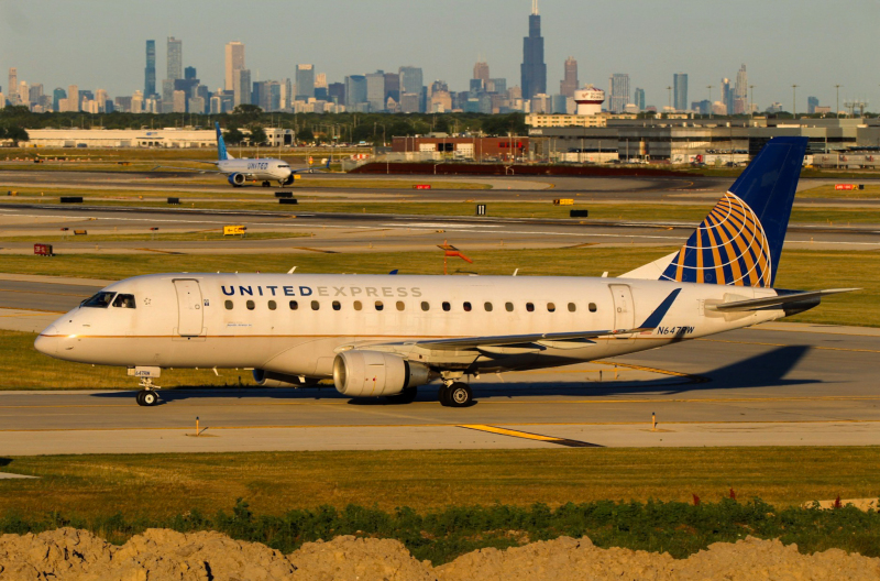 Photo of N647RW - United Express Embraer E170 at ORD on AeroXplorer Aviation Database