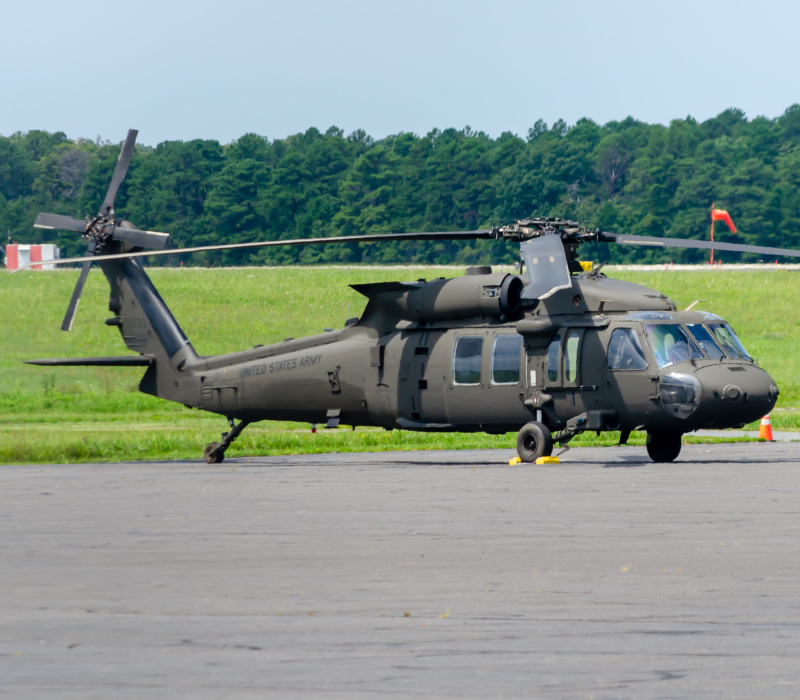 Photo of 18-21033 - USA - United States Army Sikorsky UH-60M Blackhawk at ACY on AeroXplorer Aviation Database