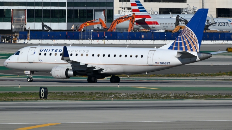 Photo of N103SY - United Express Embraer E175LR at LAX on AeroXplorer Aviation Database