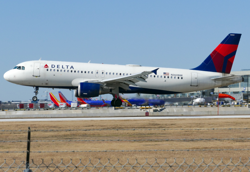 Photo of N360NW - Delta Airlines Airbus A320 at AUS on AeroXplorer Aviation Database