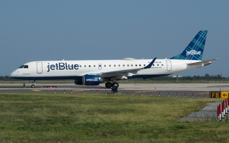 Photo of N292JB - JetBlue Airways Embraer E190 at JFK on AeroXplorer Aviation Database