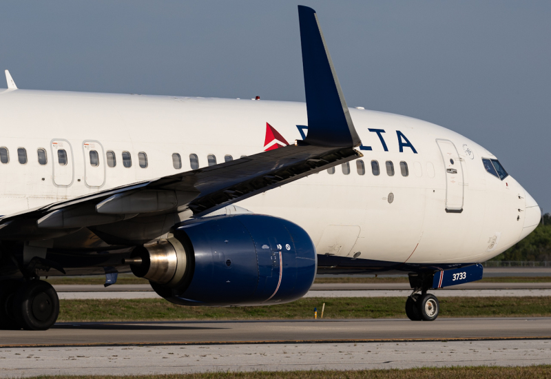 Photo of N3733Z - Delta Airlines Boeing 737-800 at MCO on AeroXplorer Aviation Database