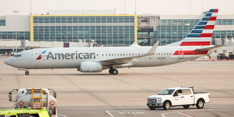 Photo of N808NN - American Airlines Boeing 737-800 at DEN on AeroXplorer Aviation Database