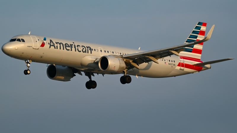 Photo of N437AN - American Airlines Airbus A321NEO at DFW on AeroXplorer Aviation Database