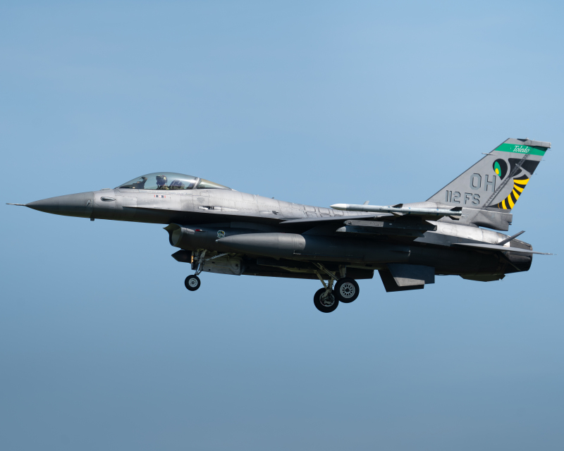 Photo of 89-2112 - USAF - United States Air Force General Dynamics F-16 Fighting Falcon at LCK on AeroXplorer Aviation Database