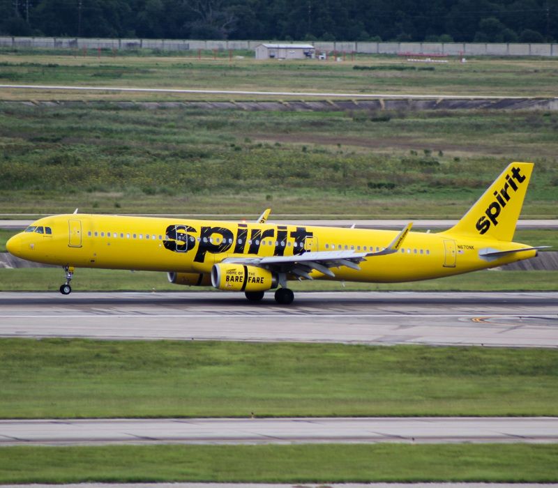 Photo of N670NK - Spirit Airlines Airbus A321-200 at IAH on AeroXplorer Aviation Database