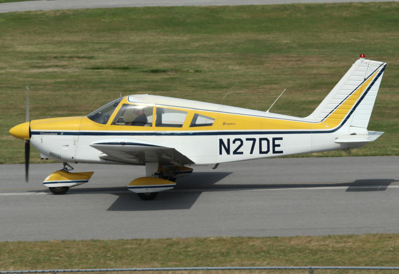 Photo of N27DE - PRIVATE Piper 28 Cherokee at N94 on AeroXplorer Aviation Database
