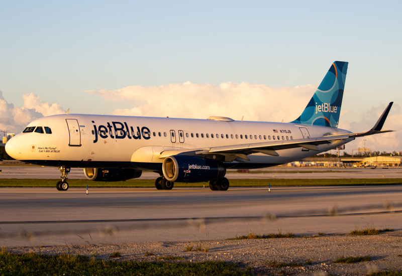 Photo of N715JB - JetBlue Airways Airbus A320 at FLL on AeroXplorer Aviation Database