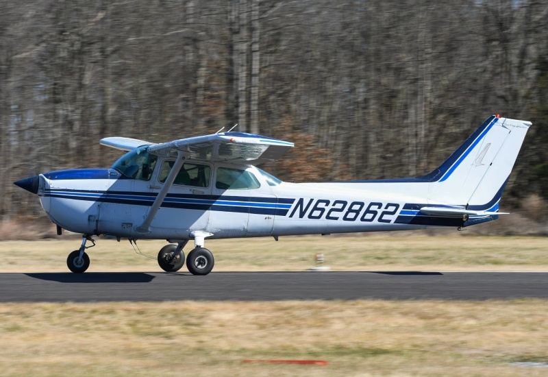 Photo of N62862 - PRIVATE Cessna 172 at N14 on AeroXplorer Aviation Database