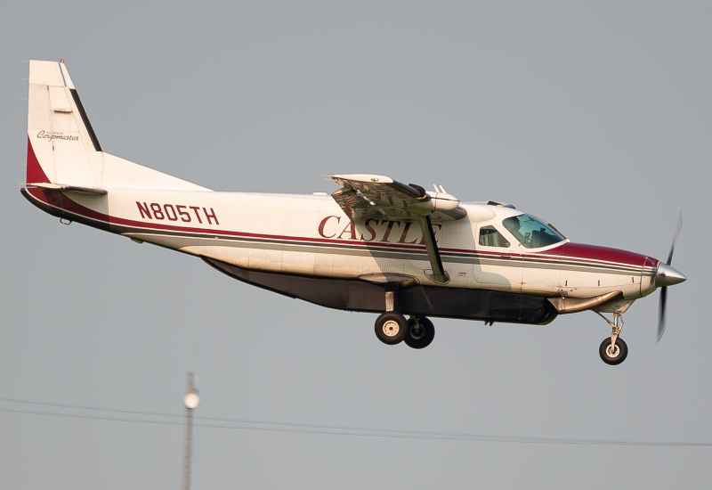 Photo of N805TH - Castle Aviation Cessna 208 Grand Caravan at CVG on AeroXplorer Aviation Database