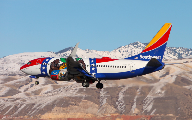 Photo of N280WN - Southwest Airlines Boeing 737-700 at SLC on AeroXplorer Aviation Database