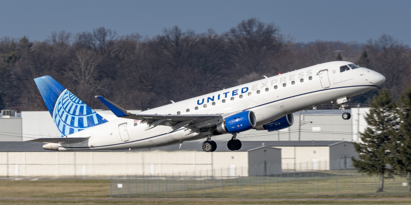 Photo of N770YX - United Express Embraer E175 at CMH on AeroXplorer Aviation Database