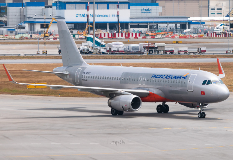 Photo of VN-A565 - Pacific Airlines Airbus A320 at SIN on AeroXplorer Aviation Database