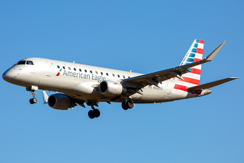 Photo of N420YX - American Eagle Embraer E175 at BWI on AeroXplorer Aviation Database
