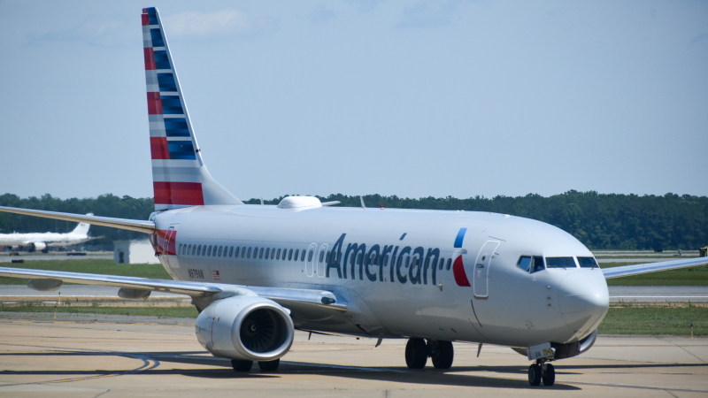 Photo of N979AN - American Airlines Boeing 737-800 at RIC on AeroXplorer Aviation Database