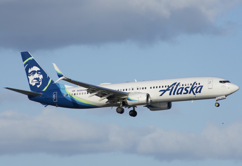 Photo of N290AK - Alaska Airlines Boeing 737-900ER at MCO on AeroXplorer Aviation Database
