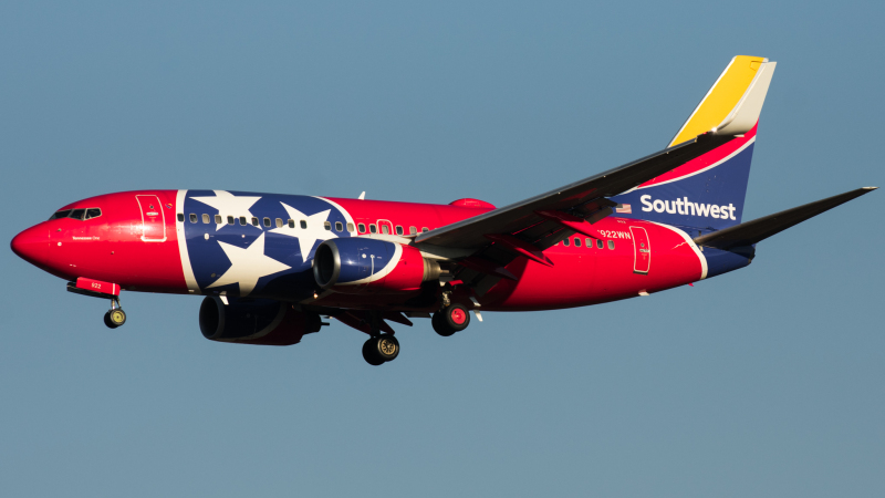 Photo of N922WN - Southwest Airlines Boeing 737-700 at BWI on AeroXplorer Aviation Database