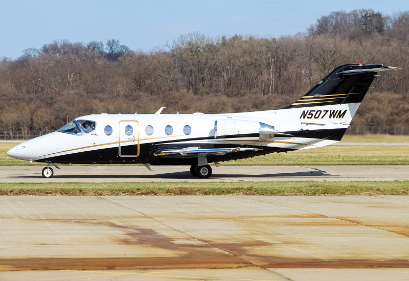 Photo of N507WM - PRIVATE  Beechcraft Hawker 400 at LUK on AeroXplorer Aviation Database