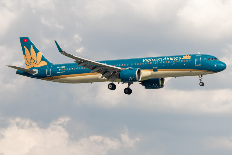 Photo of VN-A507 - Vietnam Airlines Airbus A321NEO at SGN on AeroXplorer Aviation Database