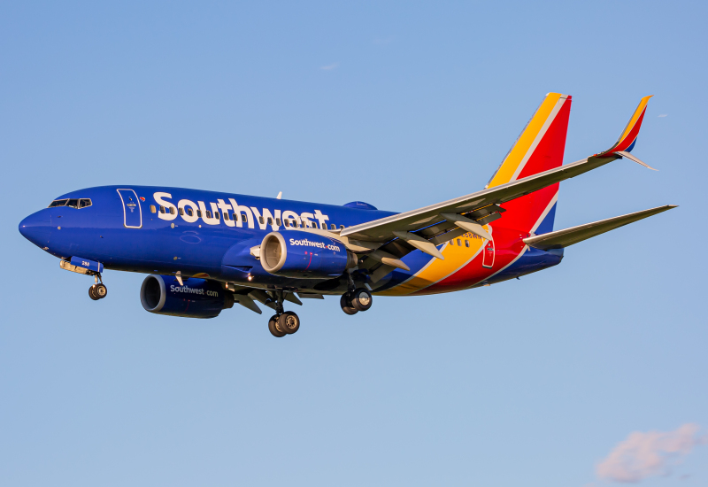 Photo of N288WN - Southwest Airlines Boeing 737-700 at BWI on AeroXplorer Aviation Database
