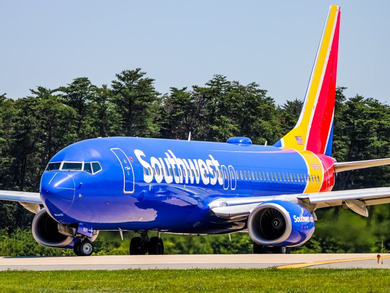 Photo of N8685B  - Southwest Airlines Boeing 737-800 at BWI on AeroXplorer Aviation Database