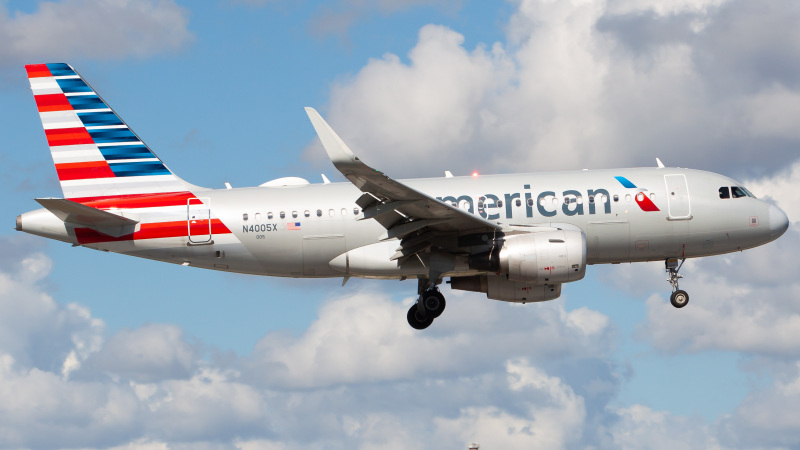 Photo of N4005X - American Airlines Airbus A319 at MIA on AeroXplorer Aviation Database
