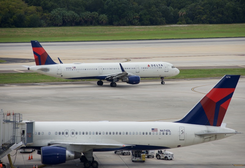 Photo of N315DN - Delta Airlines Airbus A321-200 at TPA on AeroXplorer Aviation Database