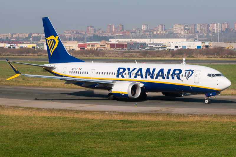 Photo of EI-IFP - RyanAir Boeing 737 MAX 8 at SDR on AeroXplorer Aviation Database