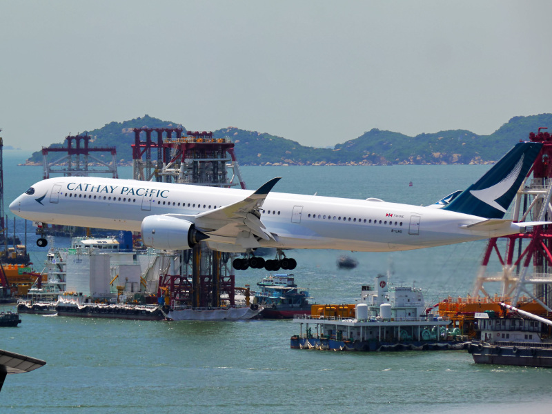 Photo of B-LRO - CATHAY PACIFIC Airbus A350-900 at HKG on AeroXplorer Aviation Database