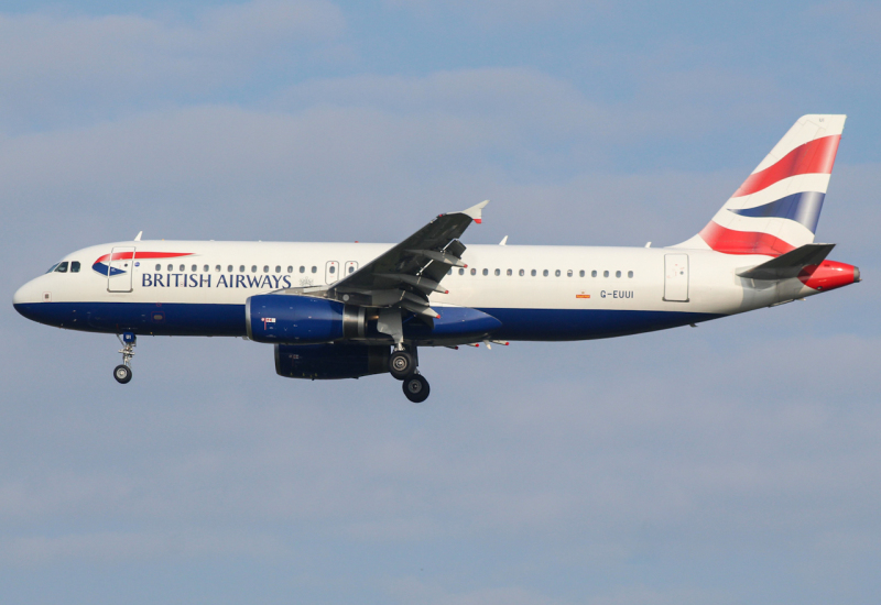 Photo of G-EUUI - British Airways Airbus A320 at BRU on AeroXplorer Aviation Database