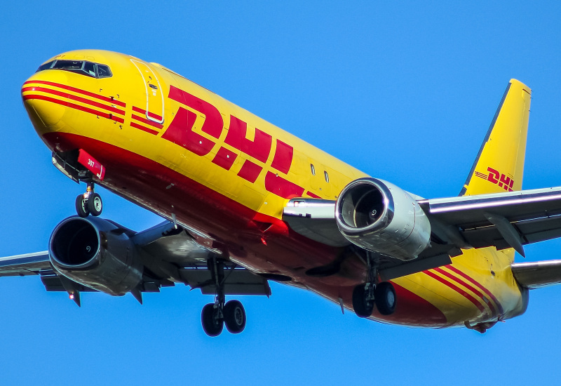 Photo of N307GT - DHL Boeing 737-400 at MKE on AeroXplorer Aviation Database