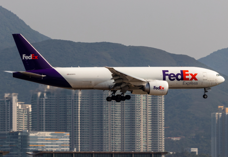 Photo of N896FD - FedEx Boeing 777-F at HKG on AeroXplorer Aviation Database