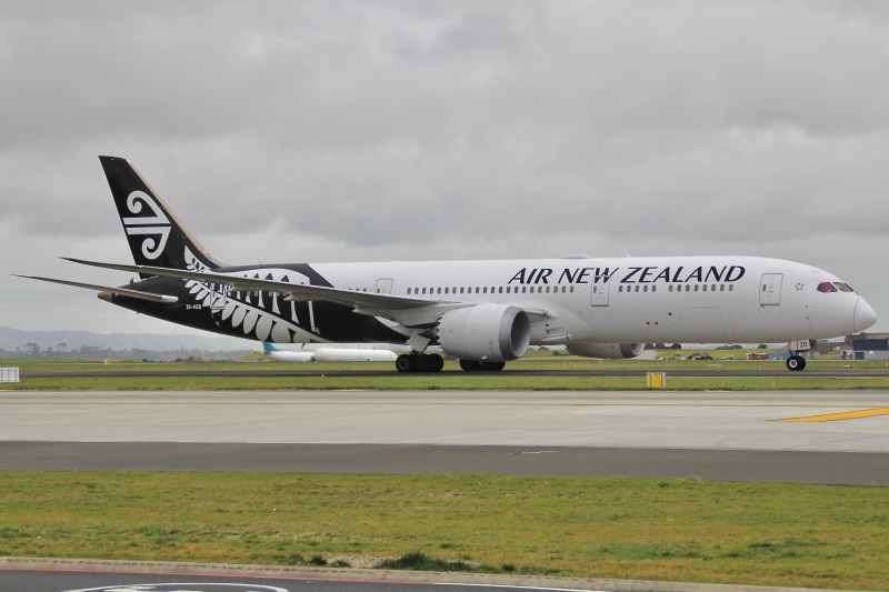 Photo of ZK-NZD - Air New Zealand Boeing 787-9 at AKL on AeroXplorer Aviation Database