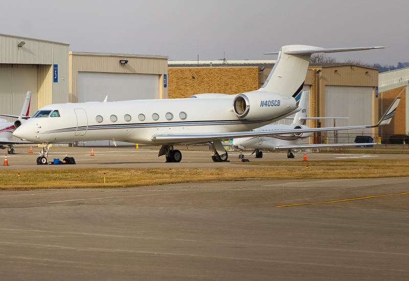 Photo of N405CB - PRIVATE  Gulfstream G550 at LUK on AeroXplorer Aviation Database