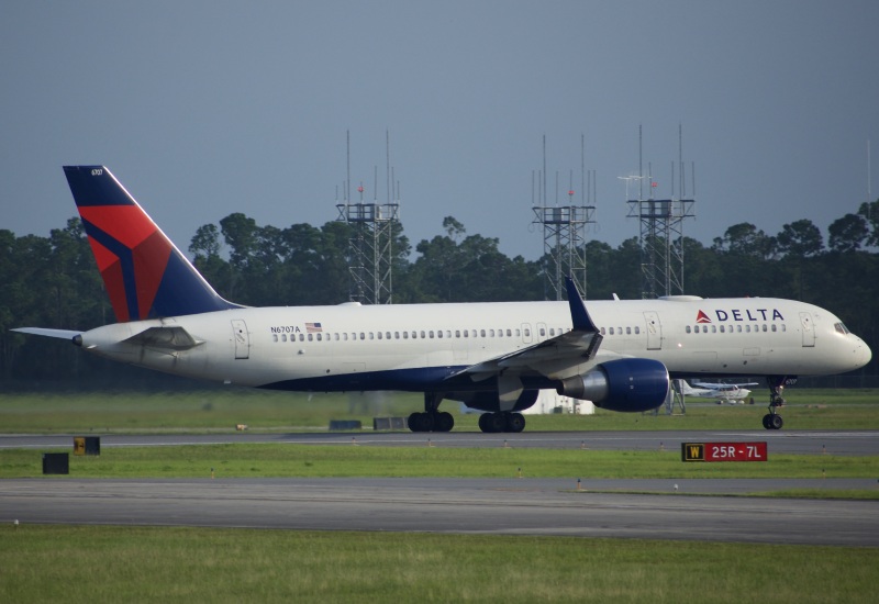 Photo of N6707A - Delta Airlines Boeing 757-200 at DAB on AeroXplorer Aviation Database